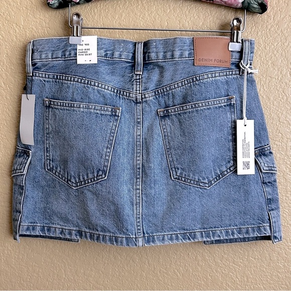 Aritzia The Cool Little Micro Mid Rise Cargo Denim Skirt - Picture 3 of 9